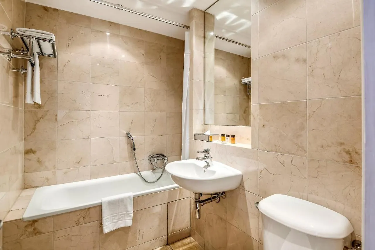 Circus Apartments Canary Wharf London