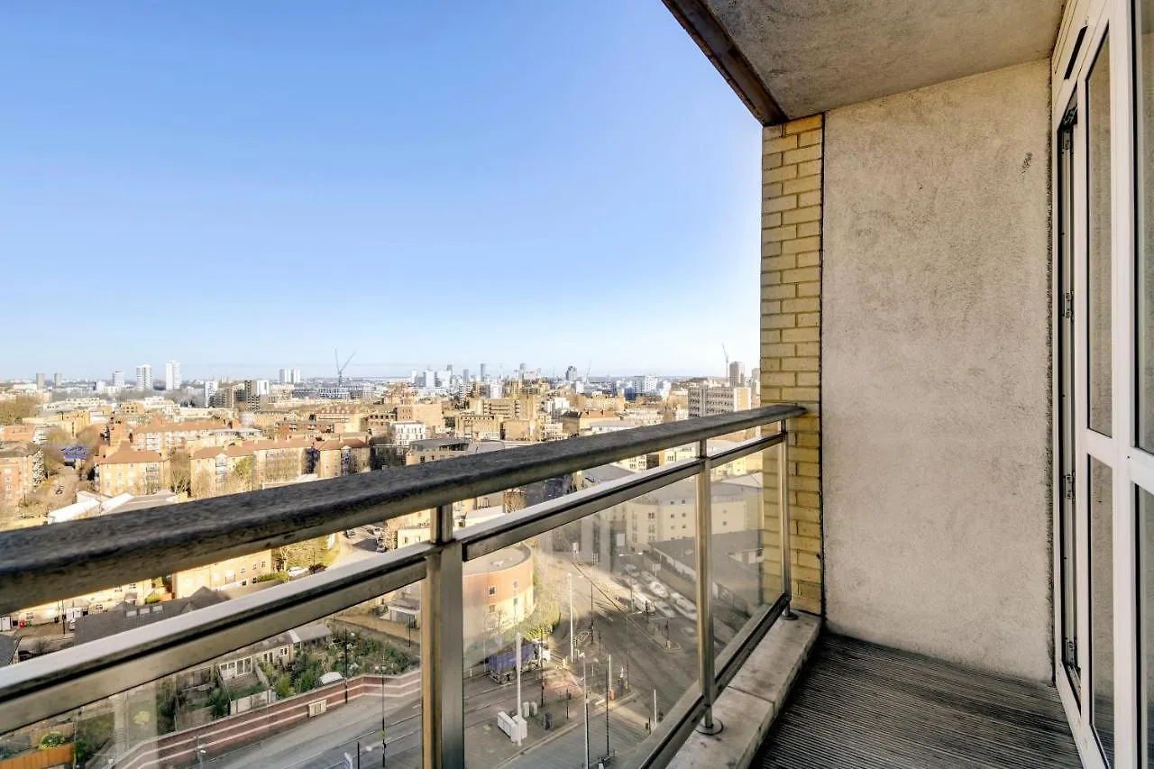 Circus Apartments Canary Wharf London United Kingdom