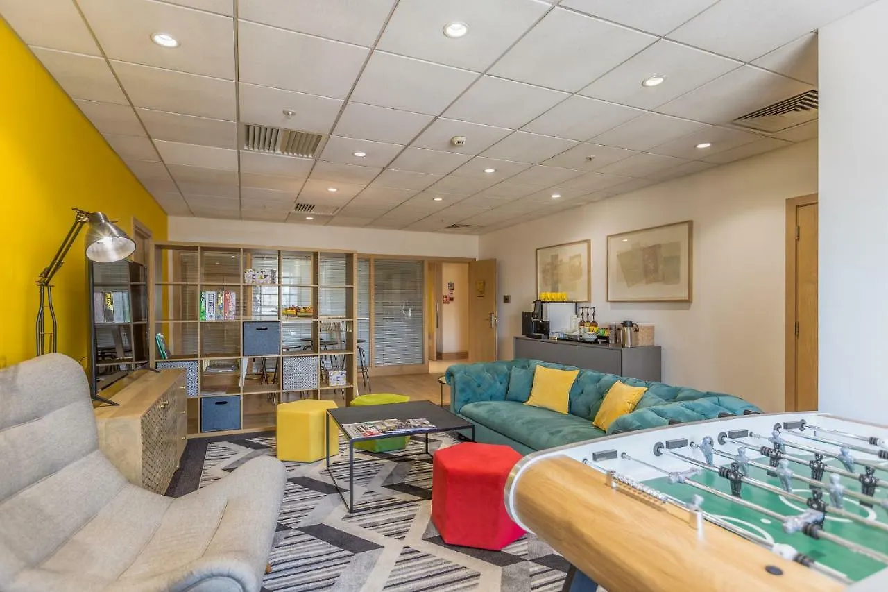 Circus Apartments Canary Wharf London